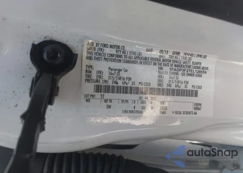 2014 Ford Focus Se z USA, uszkodzony, nr VIN 1FADP3F27EL128559